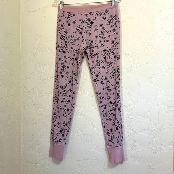 VICTORIA’S SECRET Thermal Pajama Set Pink & Black
Size Medium - Picture 5 of 15